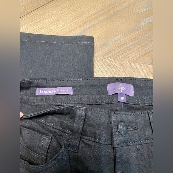 NWT NYDJ Marilyn Straight Leg Washed Black Jeans petite - Picture 5 of 12